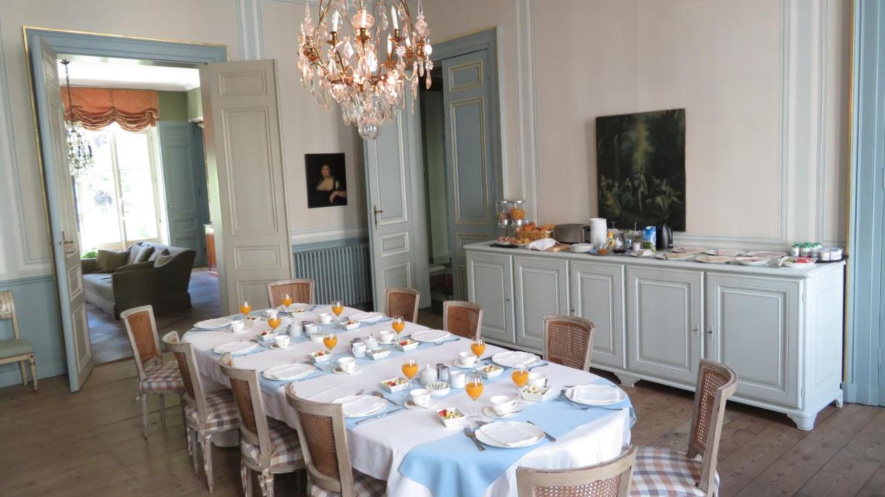 bb de corenbloem luxury guesthouse brugge dining