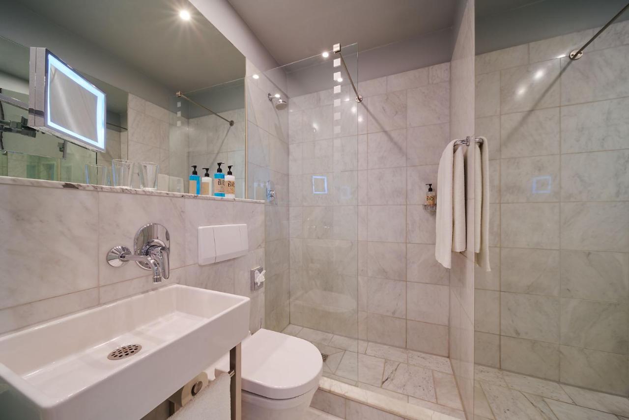 classik hotel antonius cologne köln bathroom