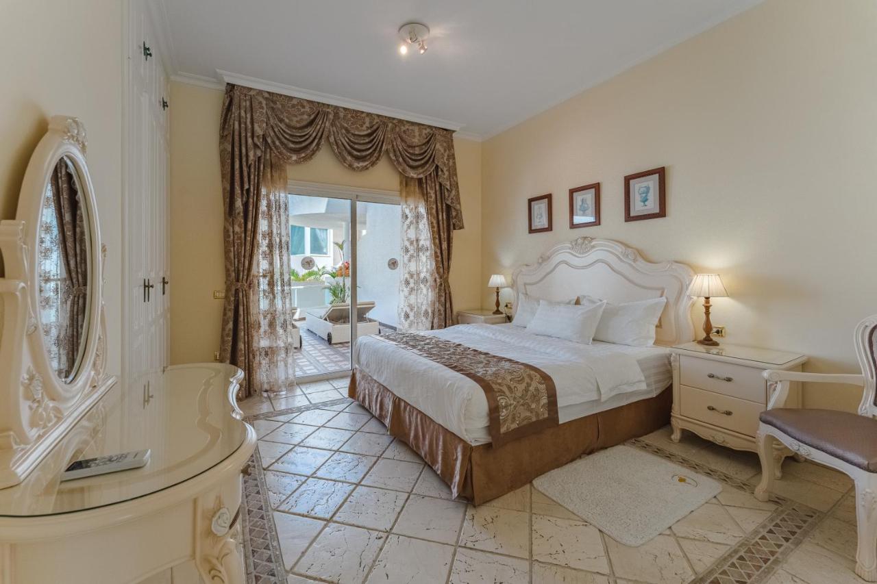 flamingo suites adeje tenerife room