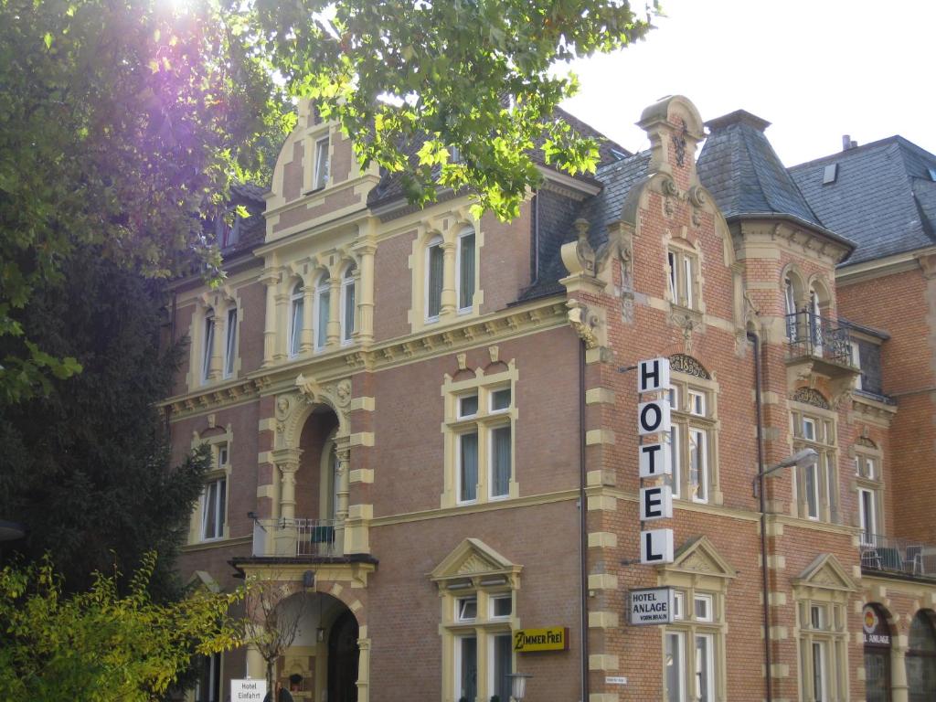 hotel anlage heidelberg building