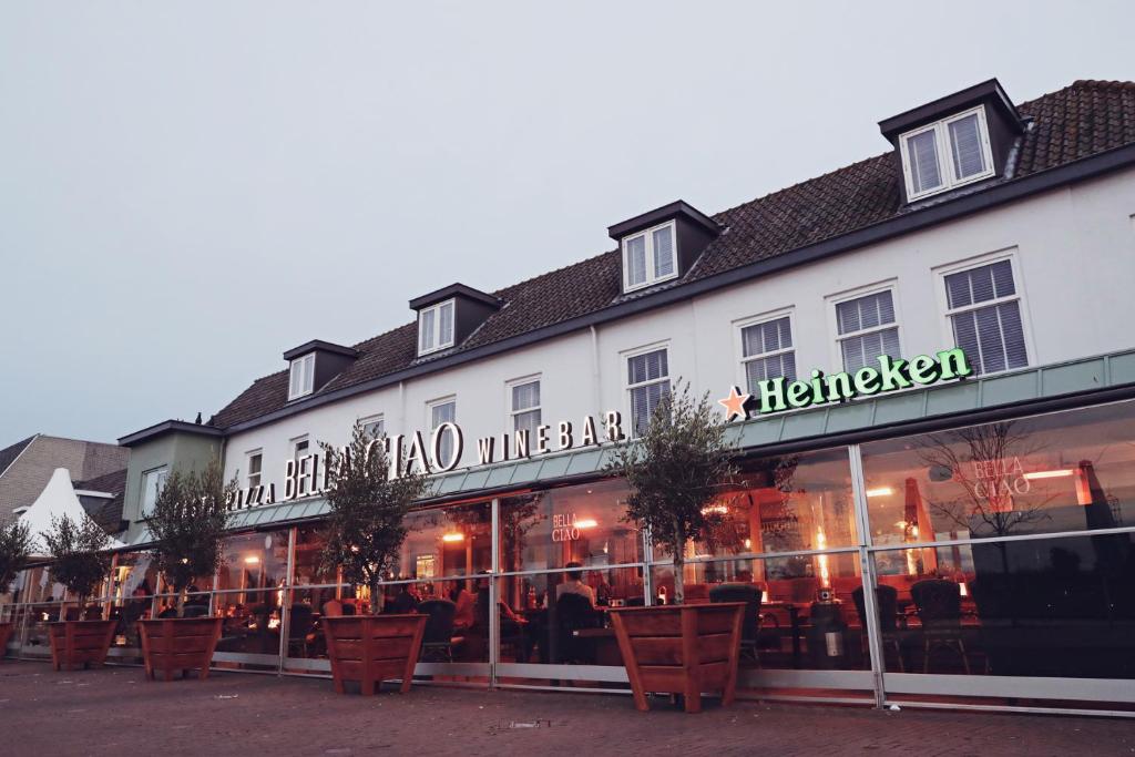 hotel bella ciao harderwijk gelderland building