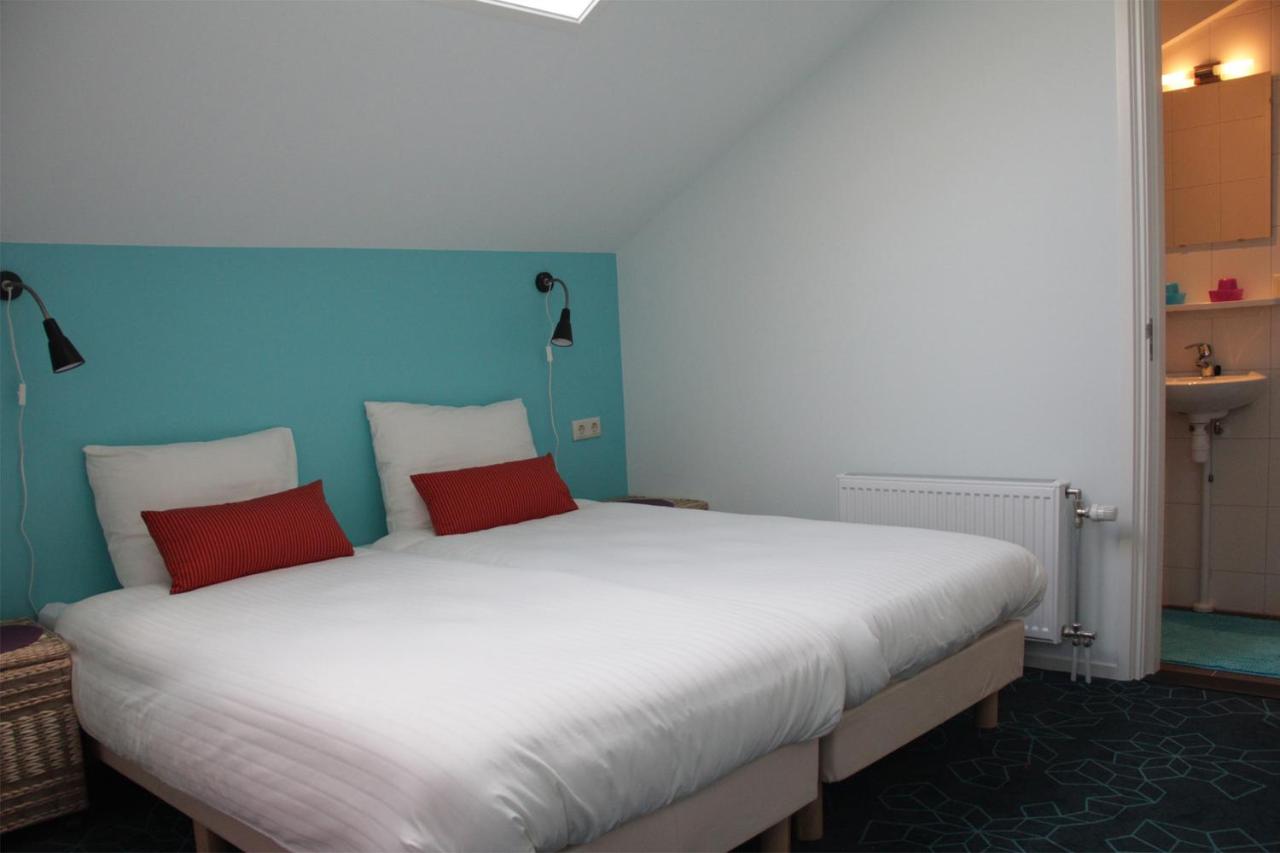 hotel dorpslogement pieterburen groningen bed