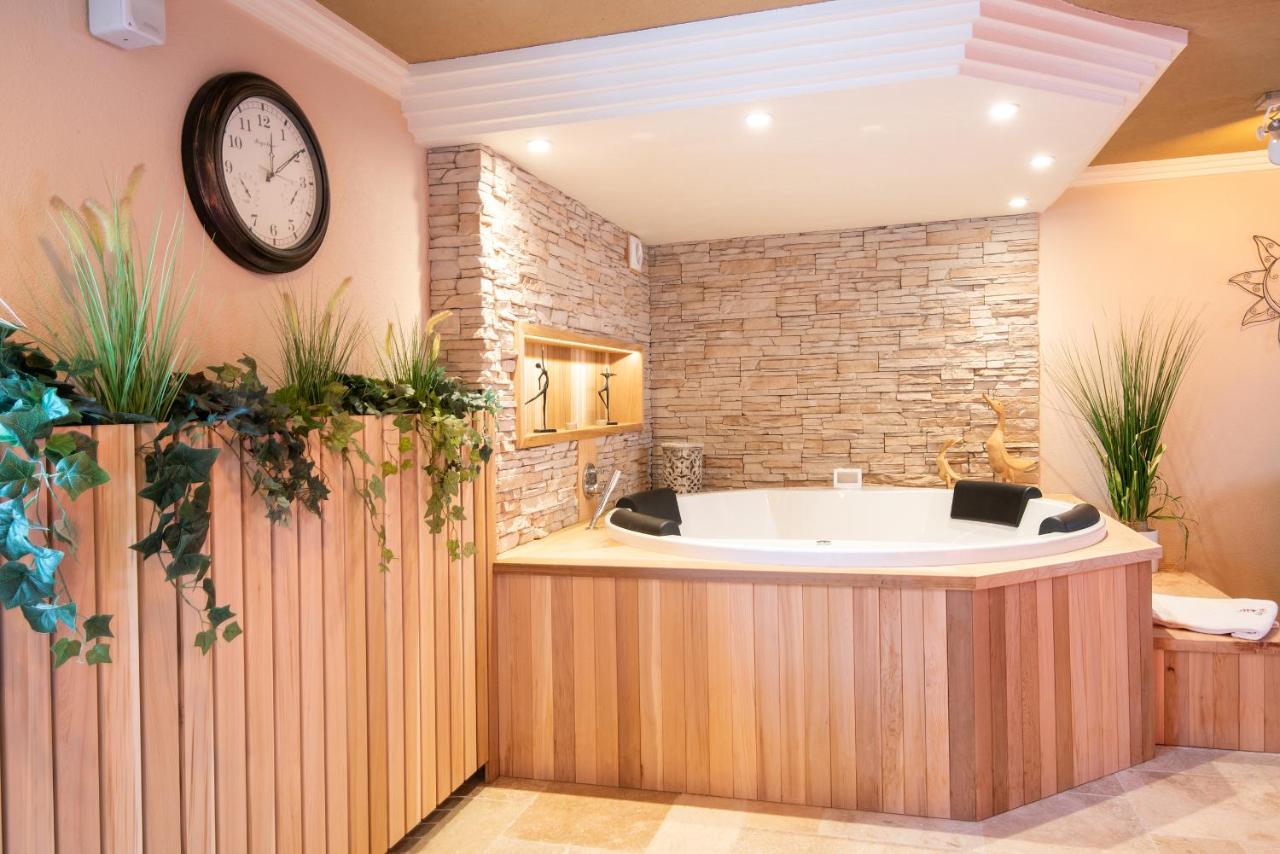 hotel eifelland butgenbach ardennen tub