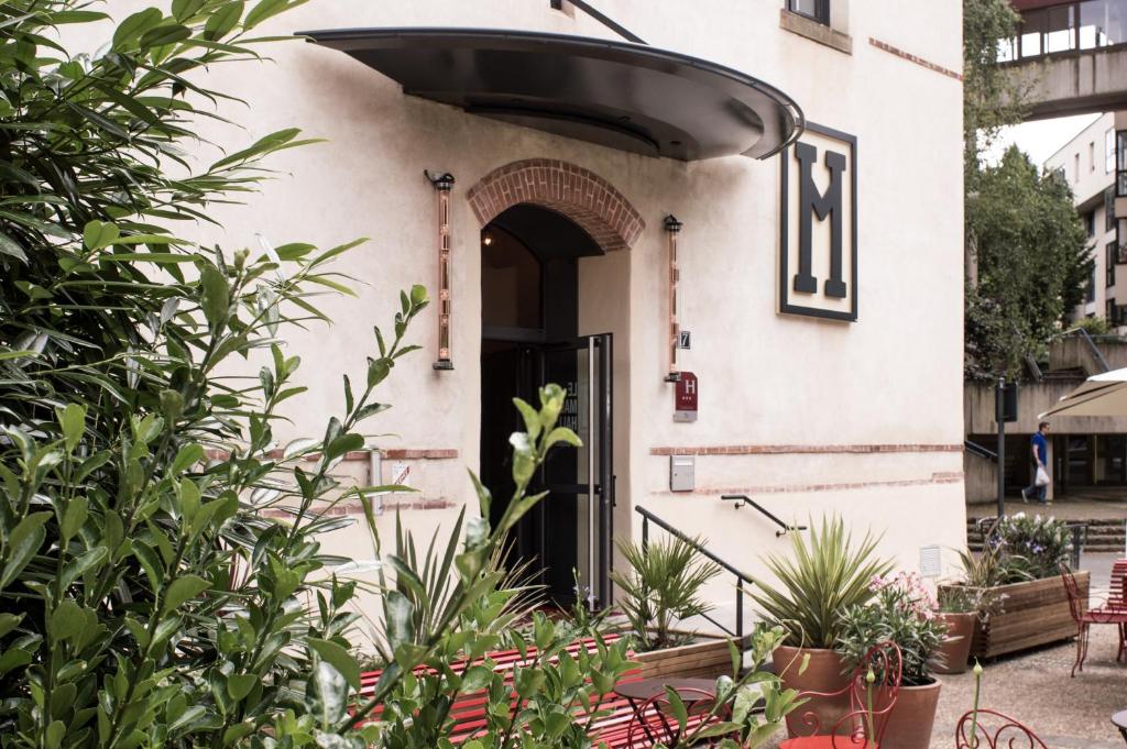 hotel le magic hall rennes bretagne building