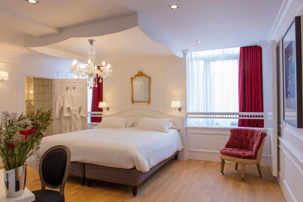 hotel le magic hall rennes bretagne bed