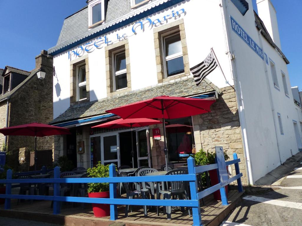 hotel le marin auray bretagne building