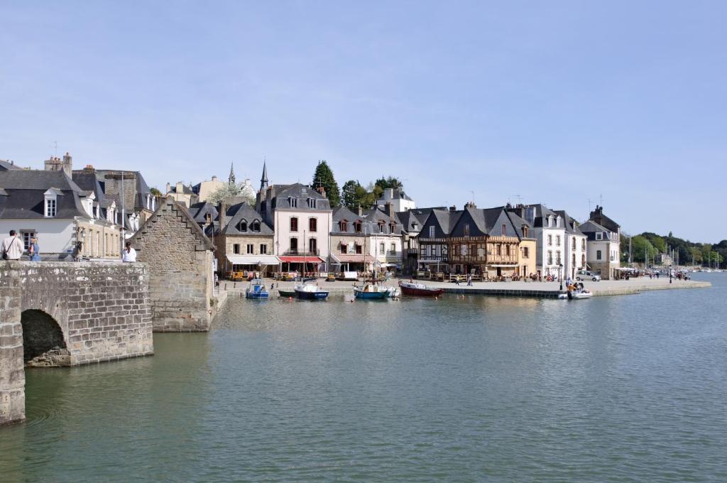 hotel le marin auray bretagne view