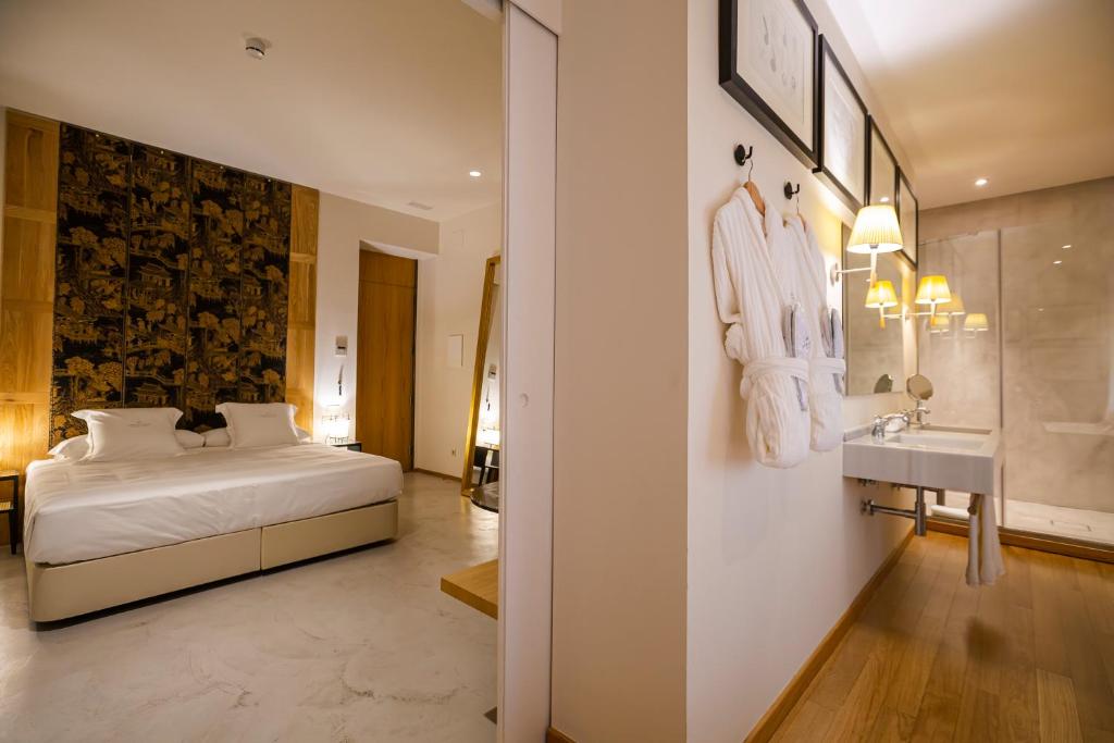 hotel margot house barcelona bed