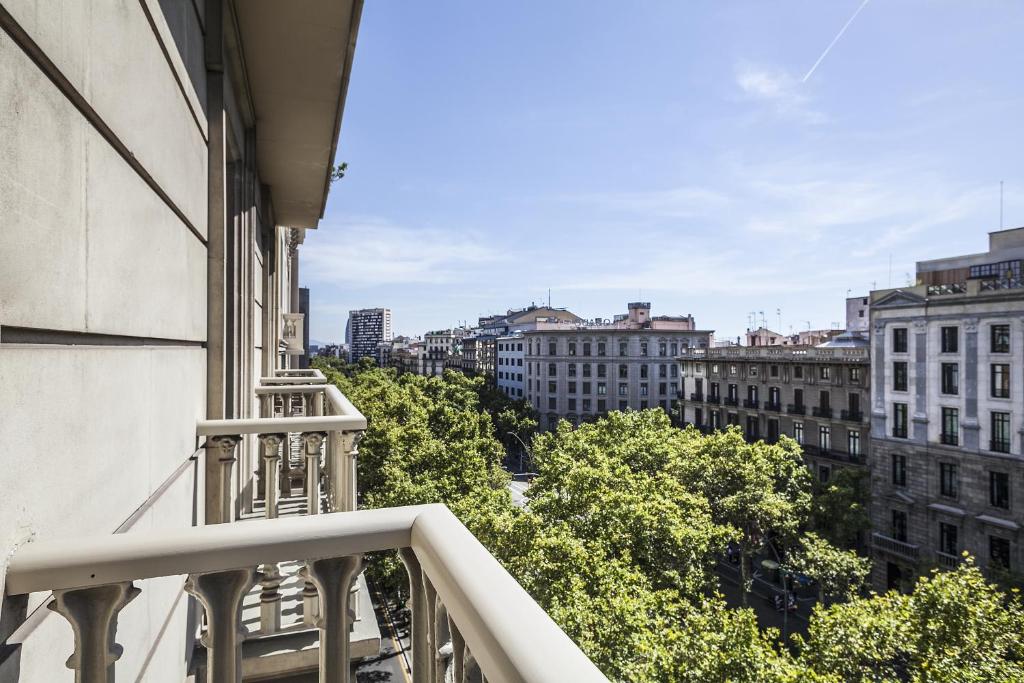 apartment milton house gran via barcelona terrace