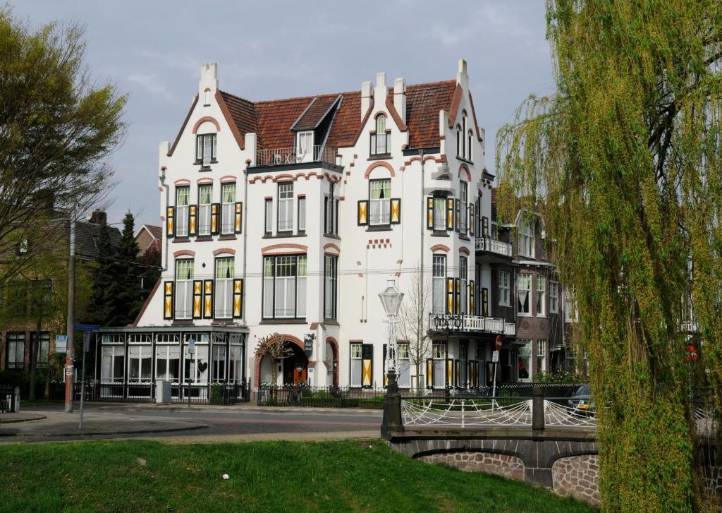hotel molendal arnhem gelderland building