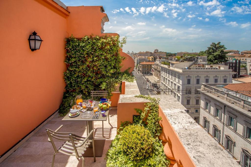 hotel nazionale 51 group rome italien terrace