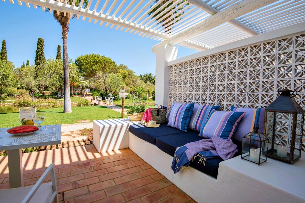 hotel octant vila monte moncarapacho algarve patio