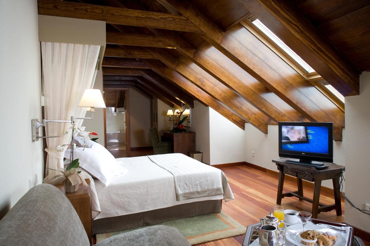 hotel parador de cruz de tejeda santa brígida gran canaria bed