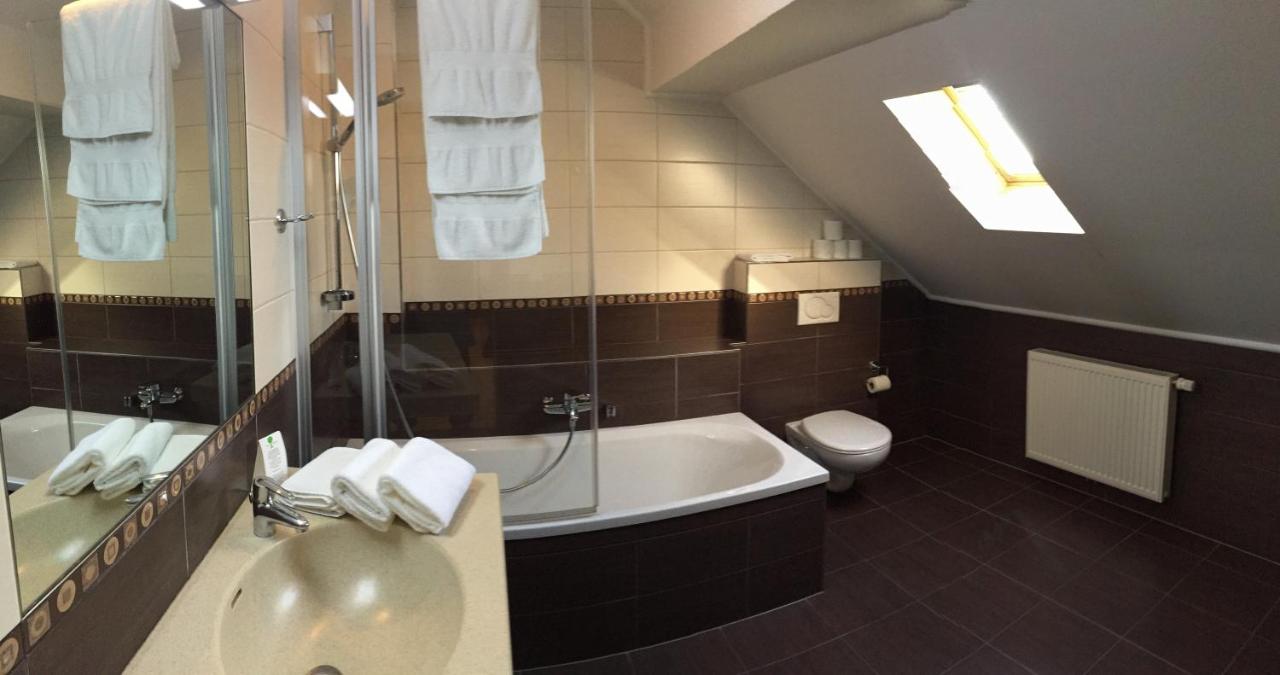 hotel pax stadt luxemburg bath