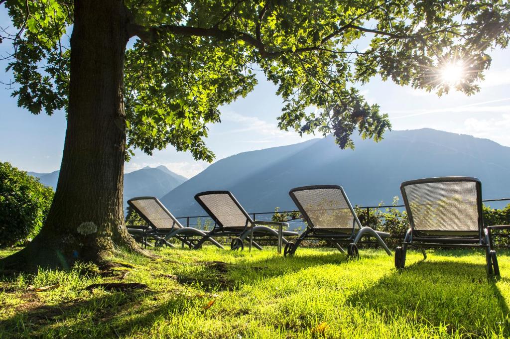 hotel sonnbichl tirolo dolomiten garden