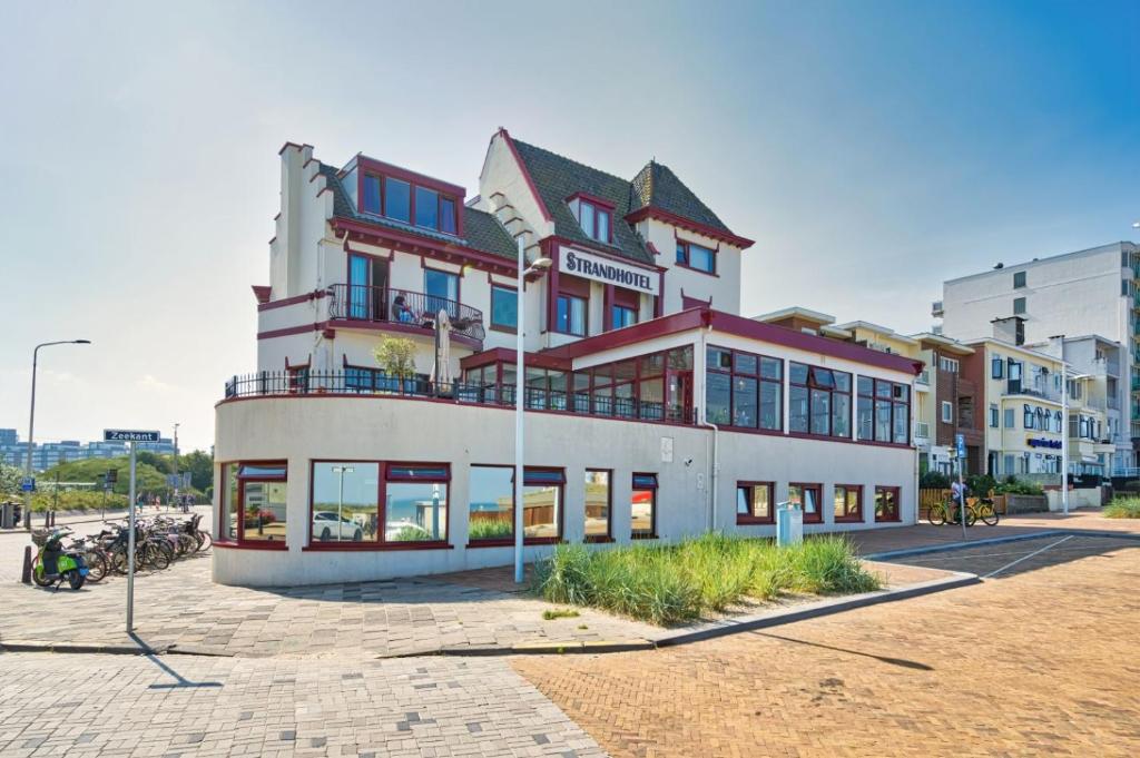 hotel strandhotel scheveningen building