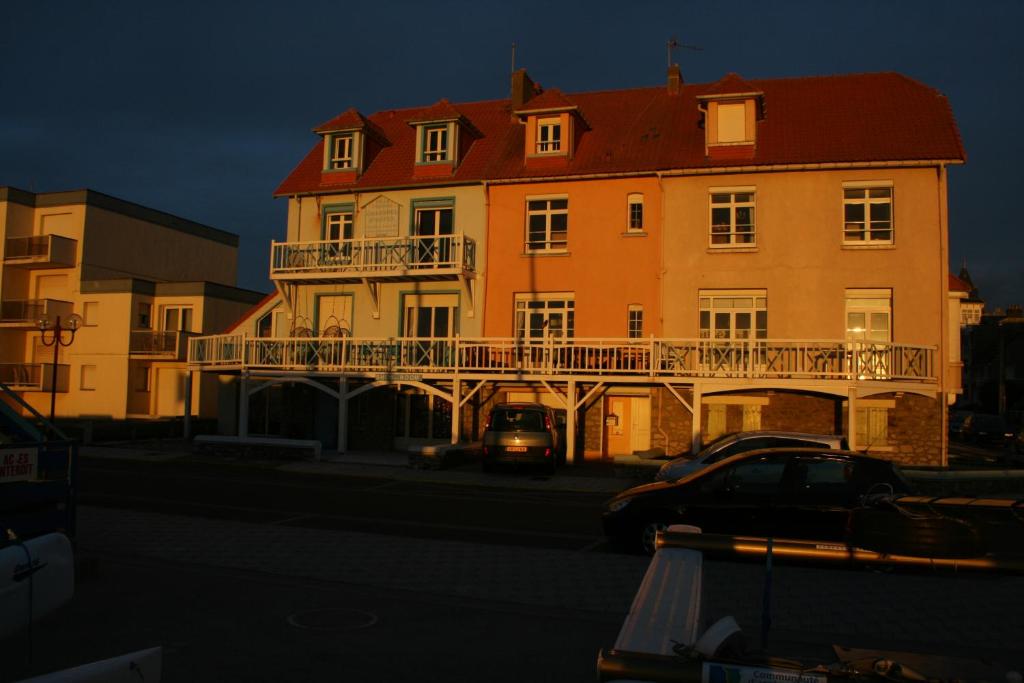 hotel villa trémail wimereux pas de calais building