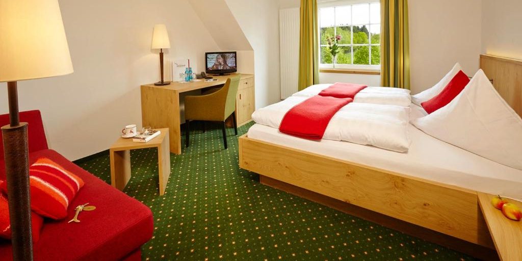 hotel waldhaus föckinghausen bestwig sauerland bed