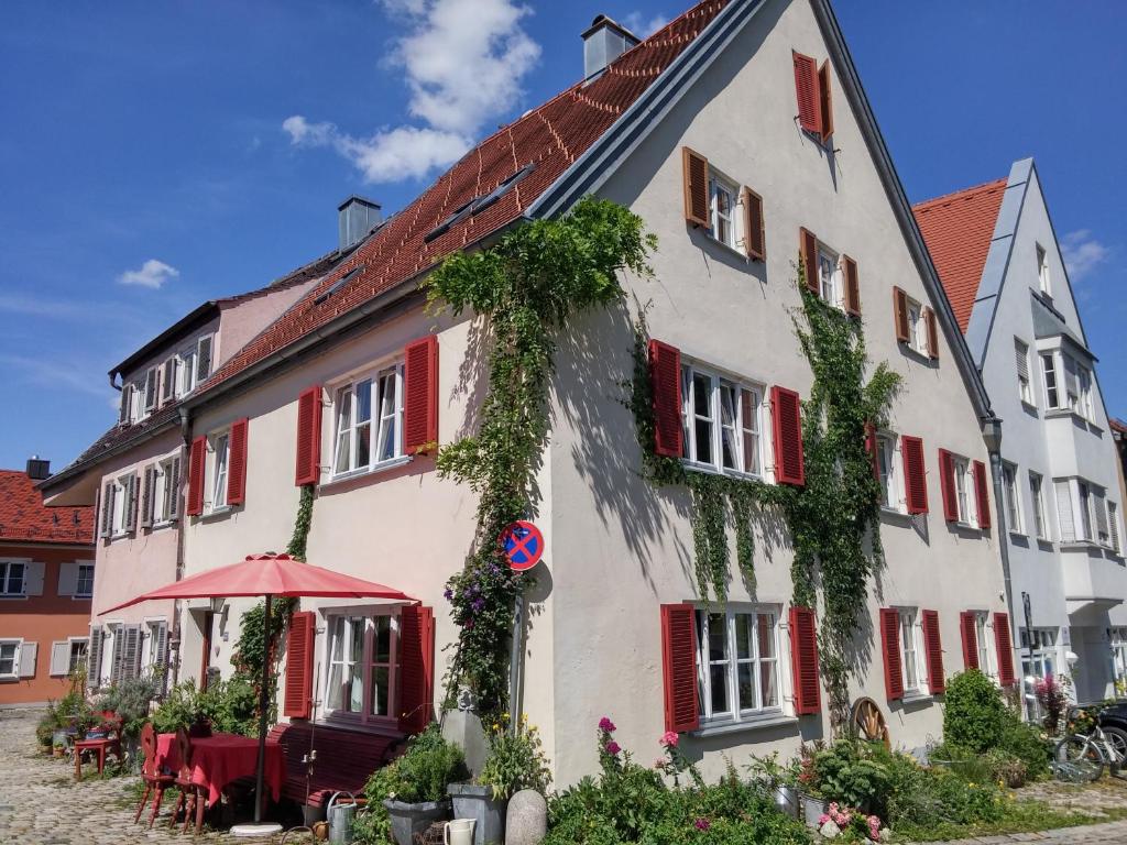 hotel zweite heimat privatpension landsberg am lech romantische strasse building