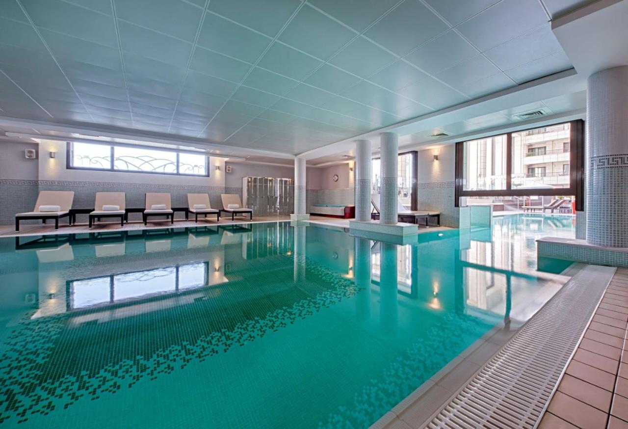 hyatt regency nice palais de la mediterranee nice frankreich indoor pool