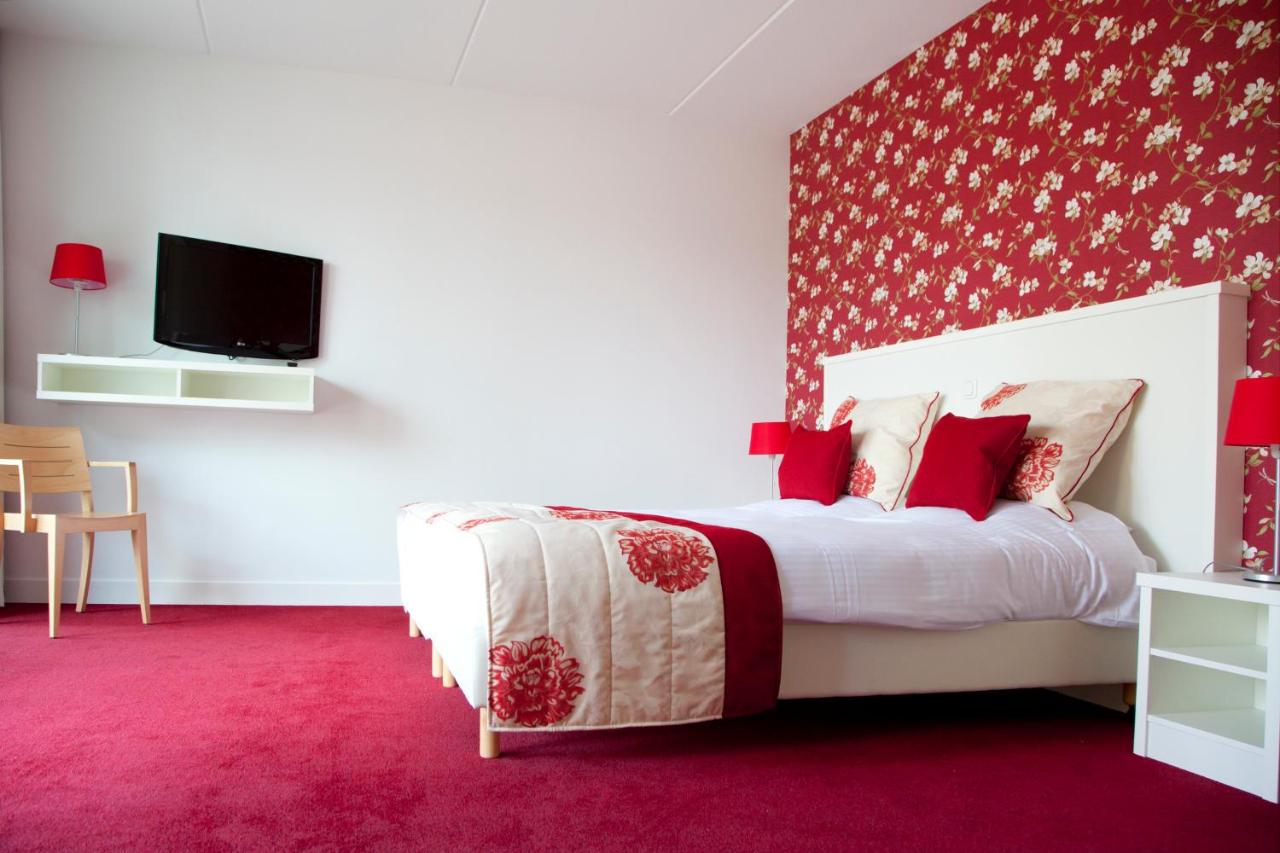 logis hotel oldeberkoop friesland bedroom