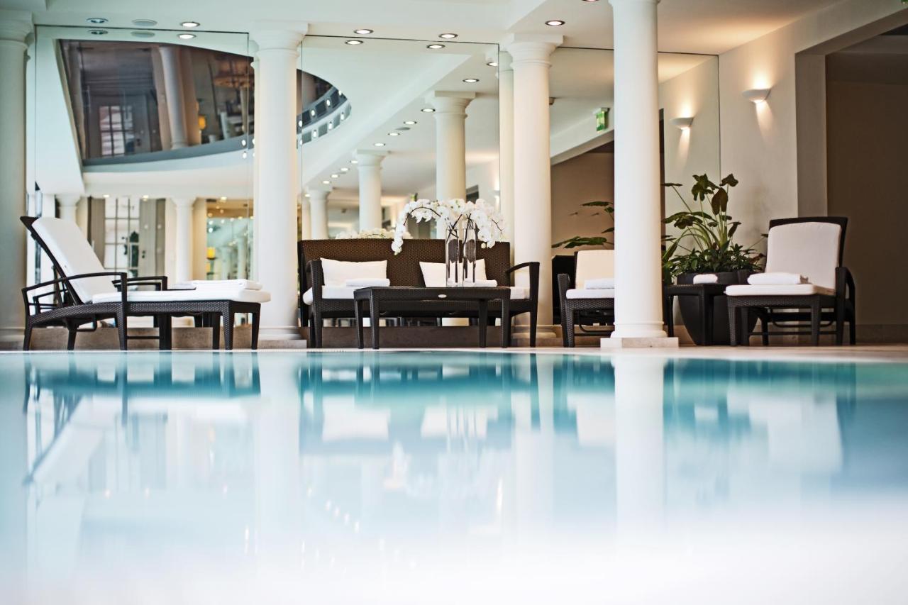 palais coburg hotel residenz wien pool