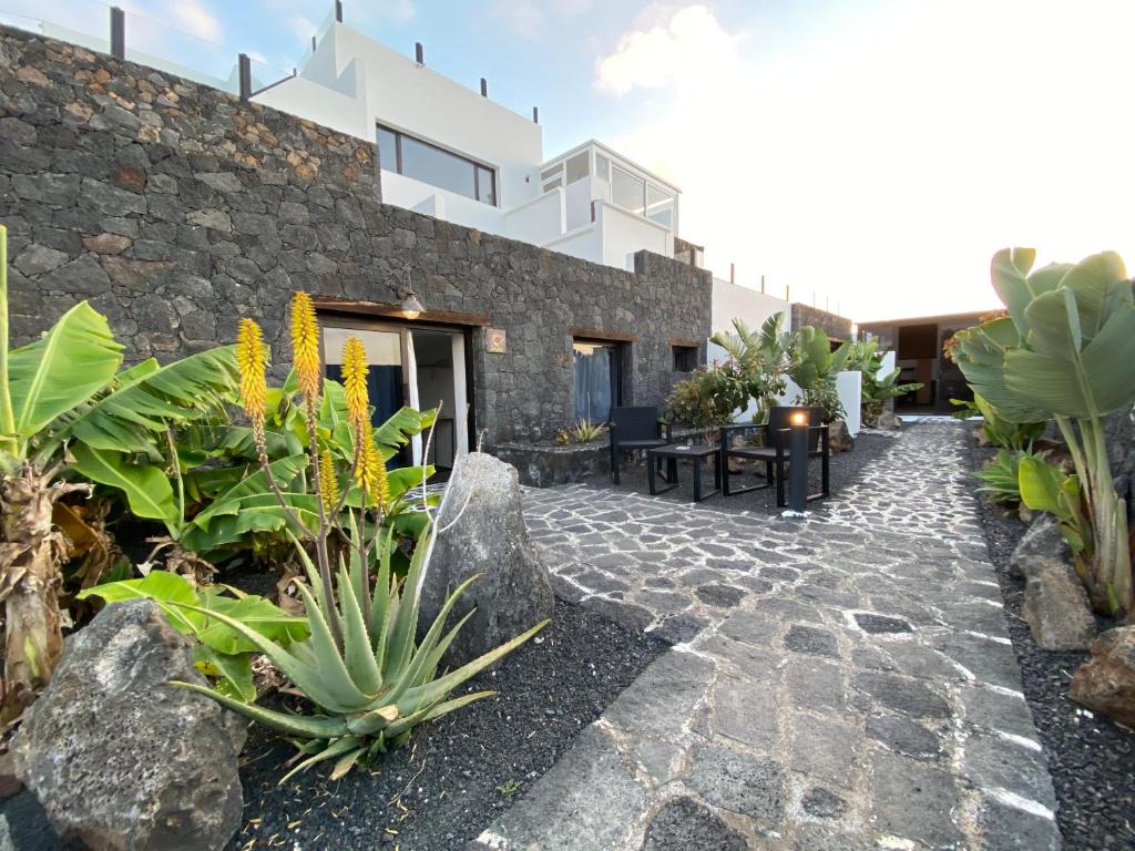 resort finca marisa tinajo lanzarote entry