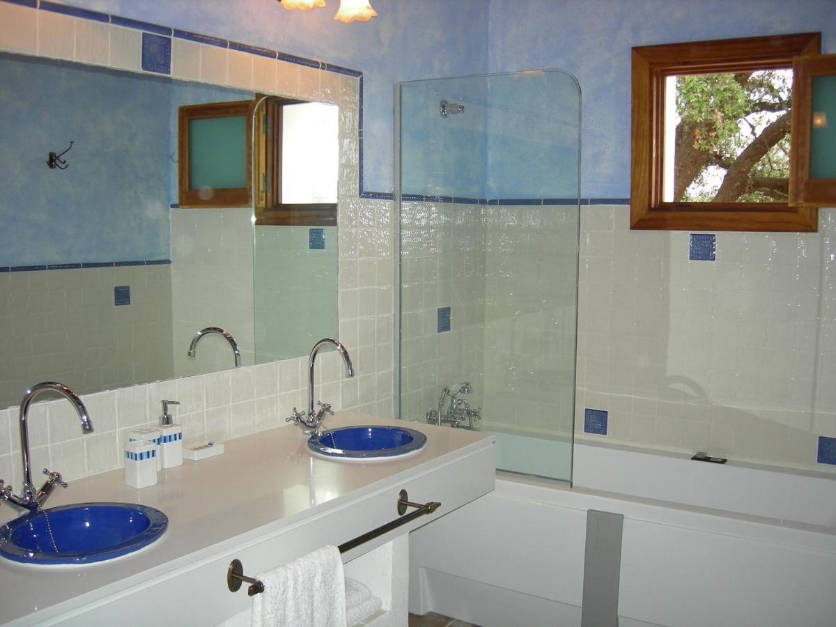 sa vinya den palerm sant miquel de balansat ibiza bathroom