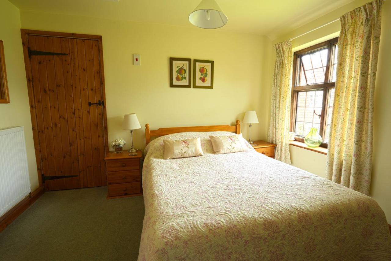 Strawberry Cottage B&B southampton