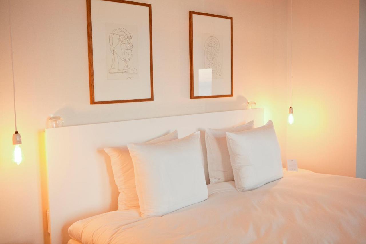 vesper hotel niederlandische noordwijk aan zee kuste niederlande pillows
