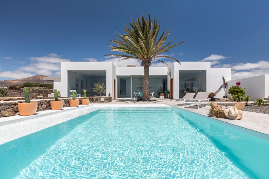 finca el rincón de lanzarote tías lanzarote pool 2