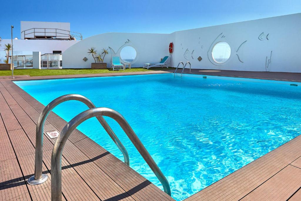 hotel lancelot arrecife lanzarote pool