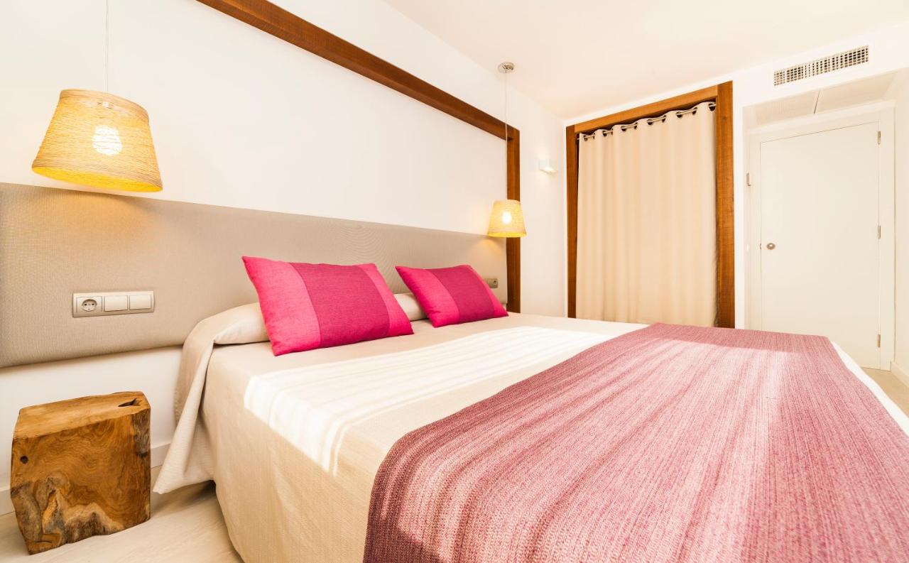 insotel club tarida playa cala tarida ibiza bed