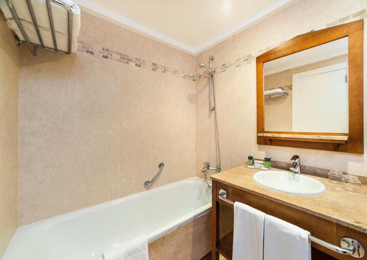 insotel club tarida playa cala tarida ibiza tub