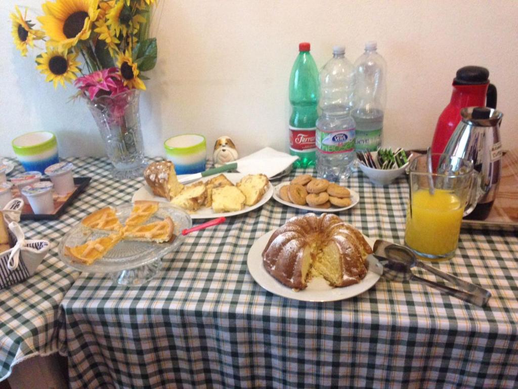 hotel alexander bed and breakfast ciampino italien food 2