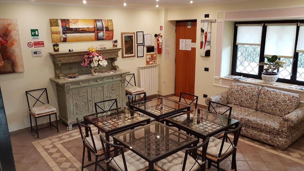 hotel bed & breakfast a casa di anto mentana italien dining