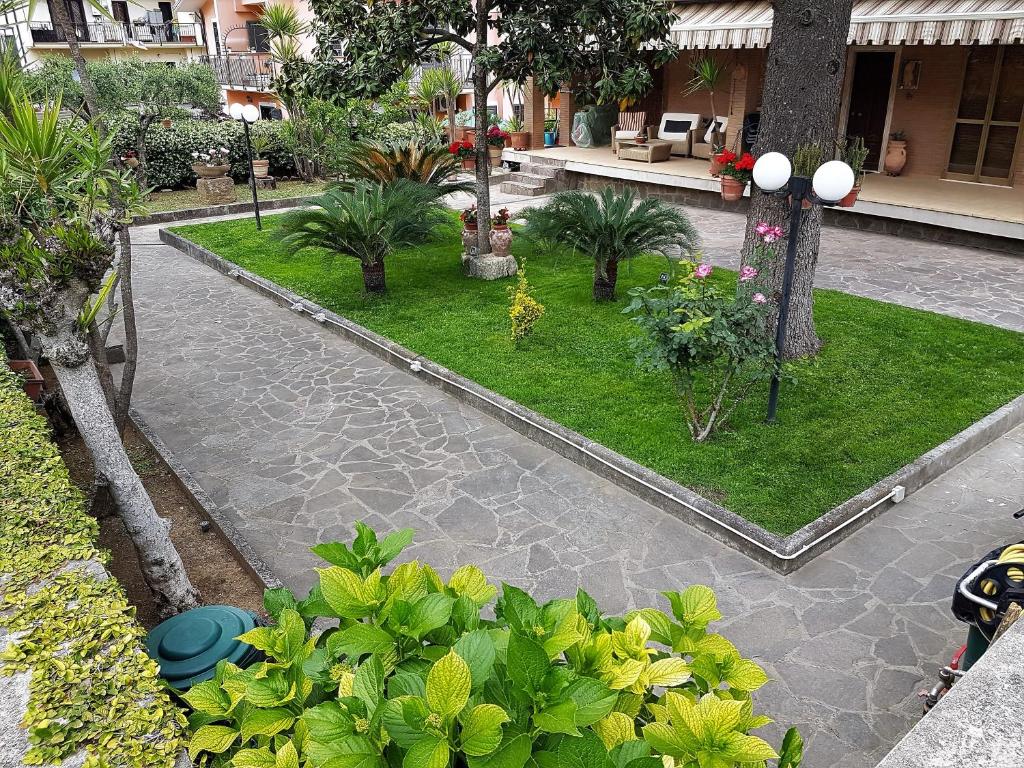 hotel bed & breakfast a casa di anto mentana italien patio