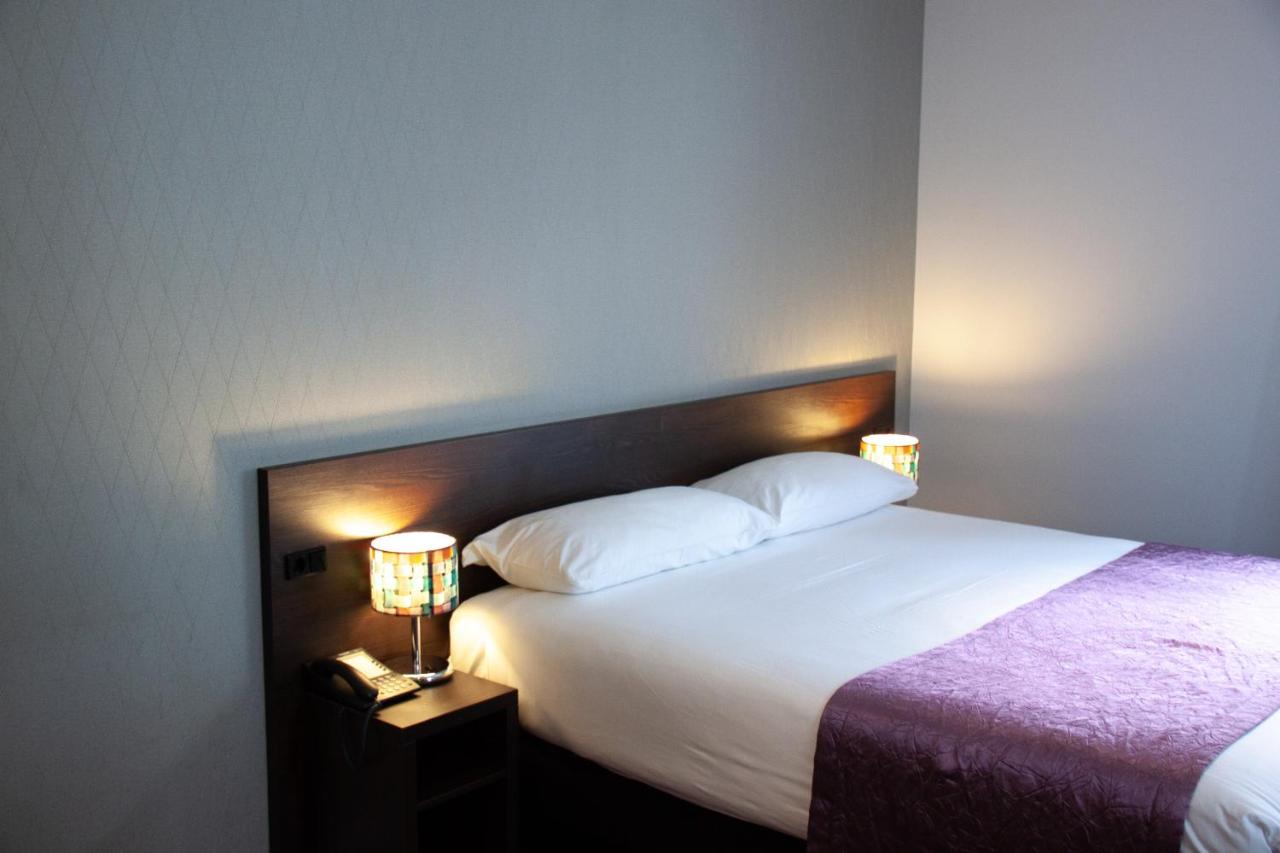 hotel luxer warmoesstraat amsterdam bed