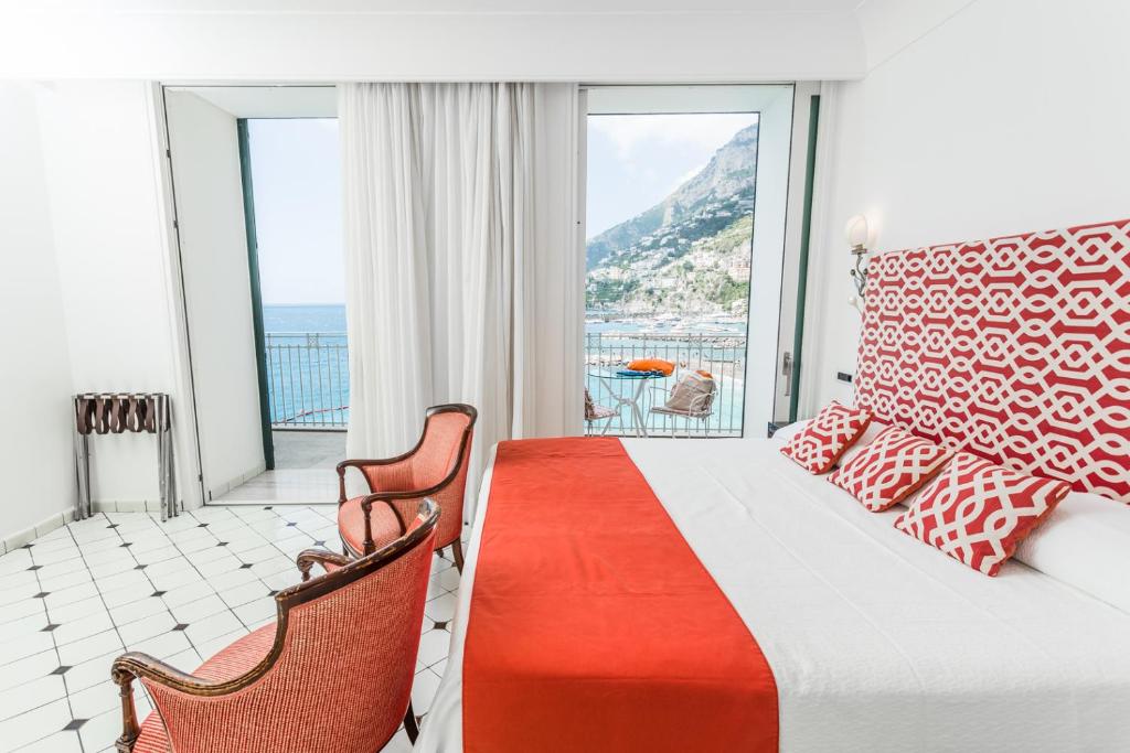 hotel marina riviera amalfi amalfiküste bed