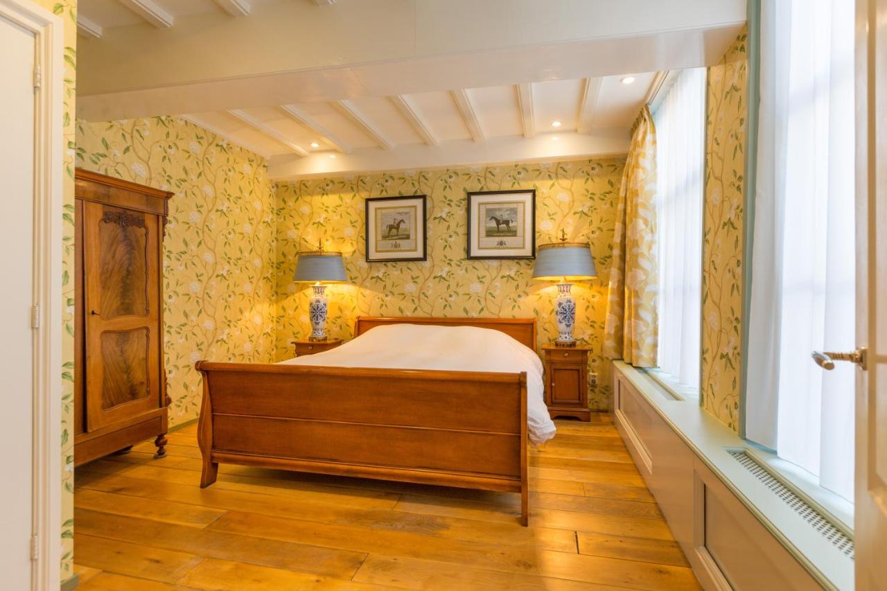 the heritage r q c den haag bedroom