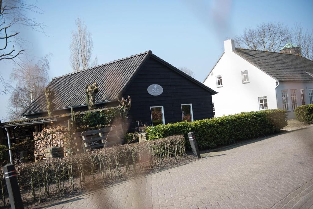 hotel b&b logeren bij van heeren pn made biesbosch