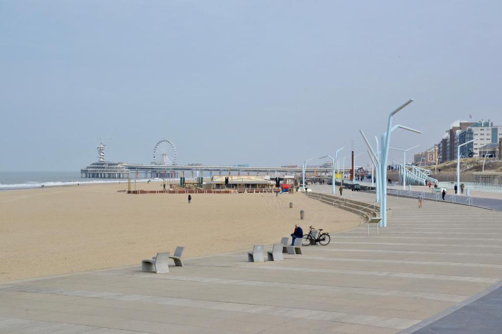 hotel de stern scheveningen beach