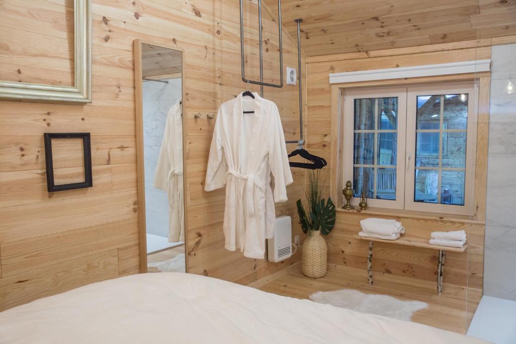 hotel wooden nest durbuy cloth