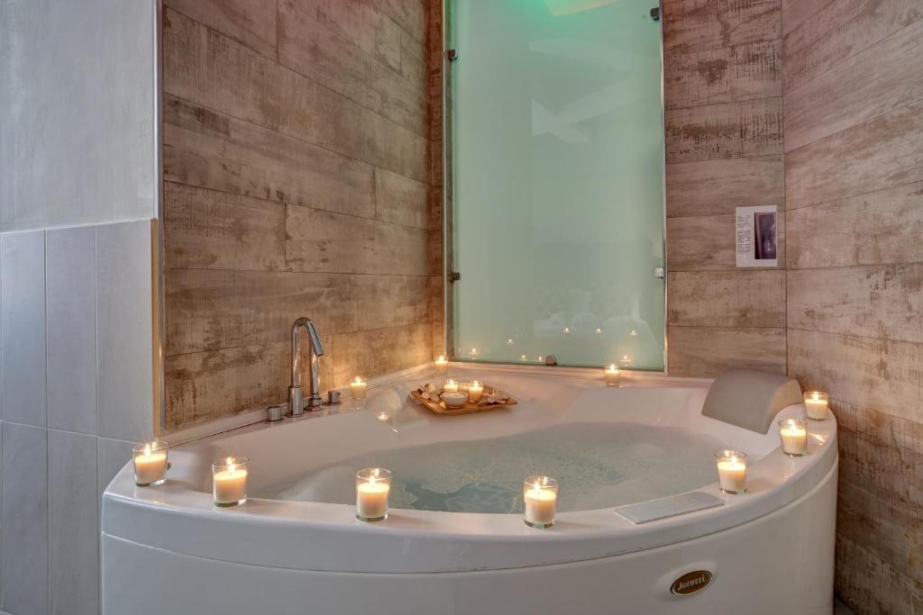 hotel corso boutique luxury rooms rom bath