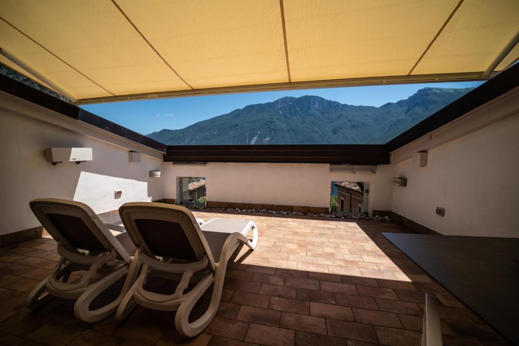 hotel garni gianmartin limone sul garda gardasee patio