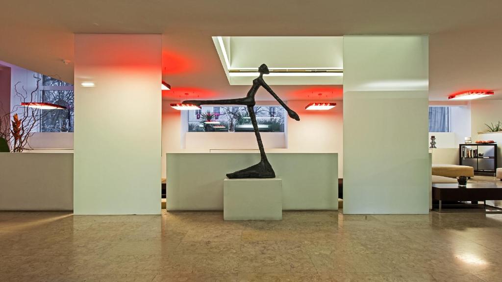 hotel jeronimos 8 lissabon indoor