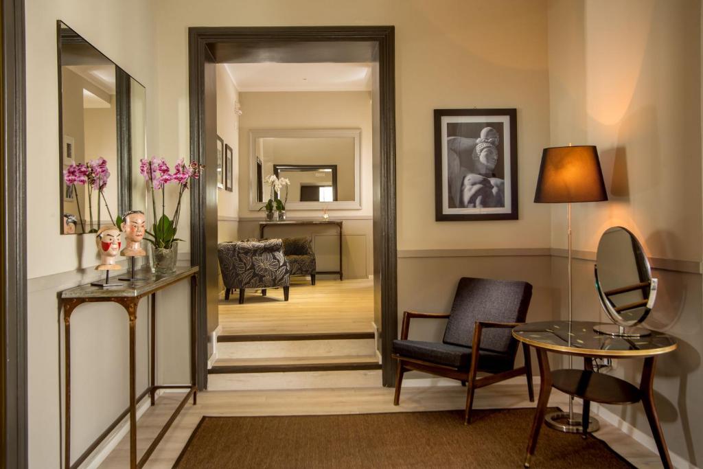 hotel nazionale 51 group rom lobby