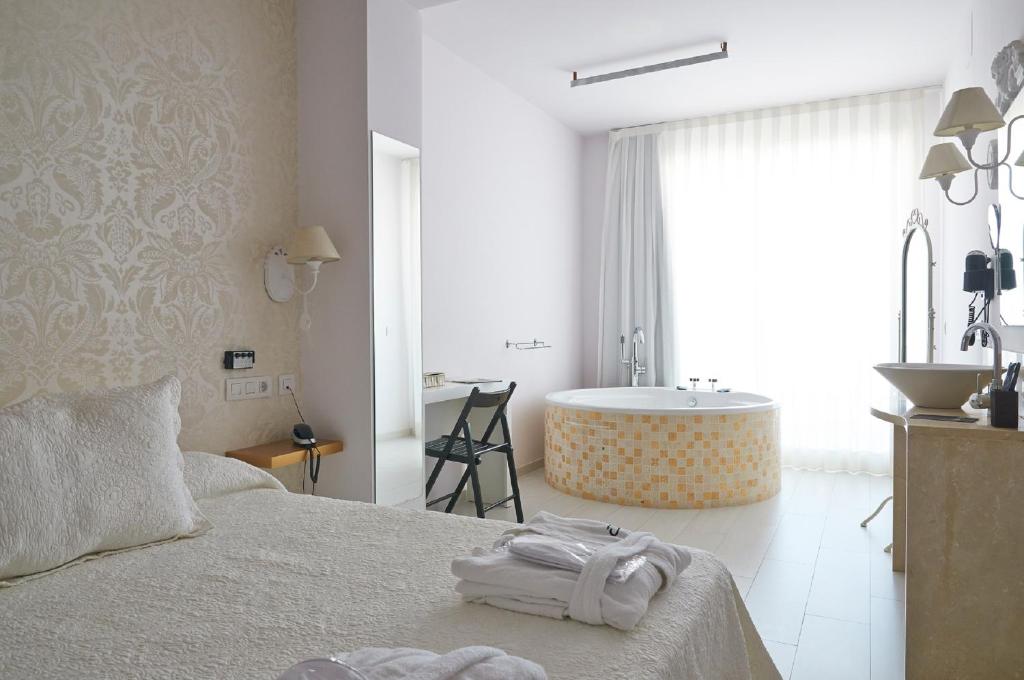 hotel sabbia by gabbeach valencia room