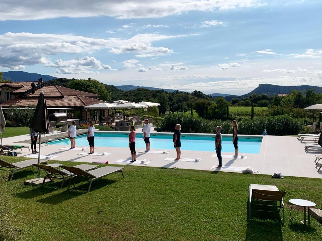 relais rossar boutique hotel garda & hills costermano gardasee pool