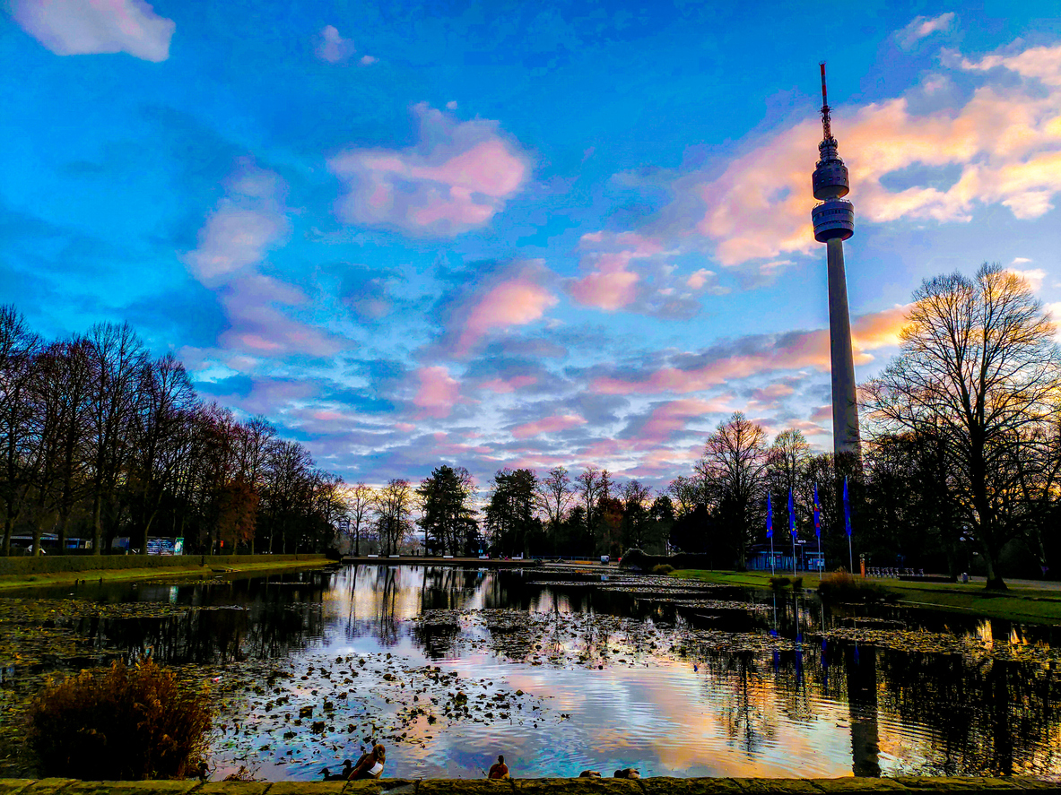 dortmund westfalenhalle hotel